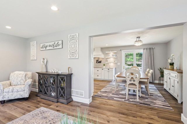 911 Fawn Court, Wisconsin Dells, WI 53965