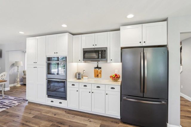 911 Fawn Court, Wisconsin Dells, WI 53965