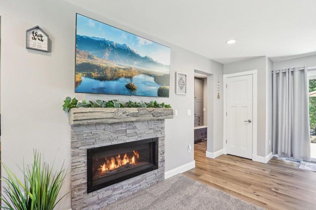 911 Fawn Court, Wisconsin Dells, WI 53965