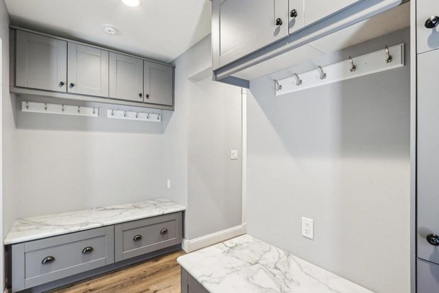 911 Fawn Court, Wisconsin Dells, WI 53965