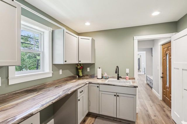 911 Fawn Court, Wisconsin Dells, WI 53965