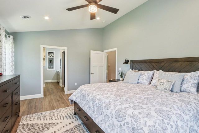 911 Fawn Court, Wisconsin Dells, WI 53965