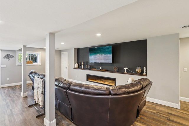 911 Fawn Court, Wisconsin Dells, WI 53965