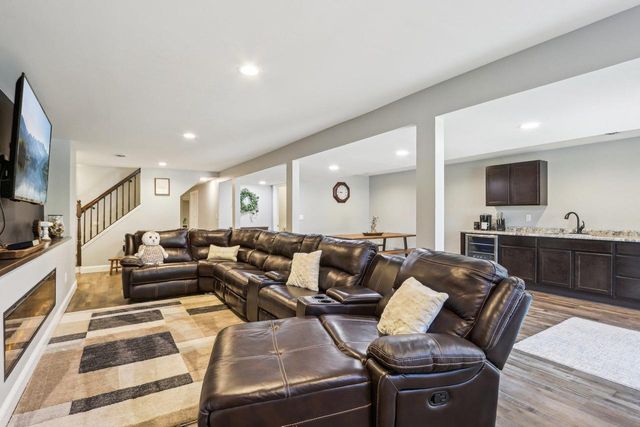 911 Fawn Court, Wisconsin Dells, WI 53965