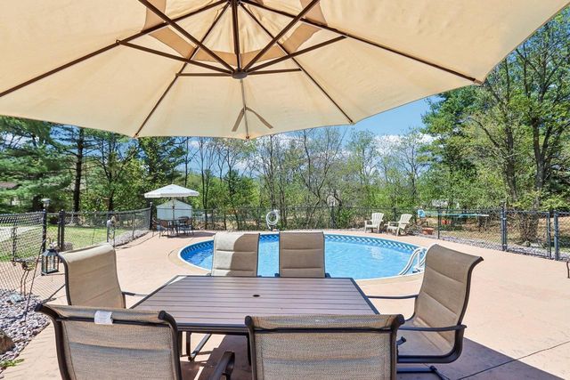 911 Fawn Court, Wisconsin Dells, WI 53965