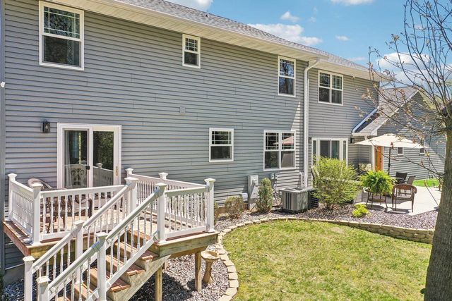 911 Fawn Court, Wisconsin Dells, WI 53965