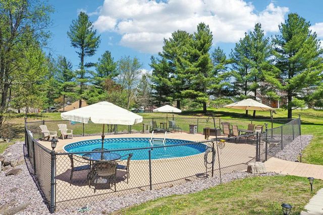 911 Fawn Court, Wisconsin Dells, WI 53965