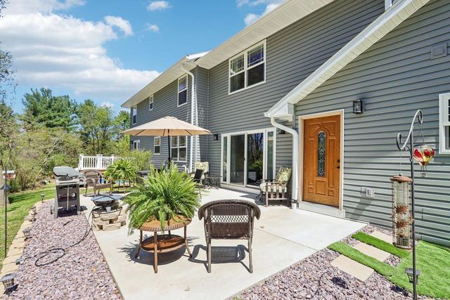 911 Fawn Court, Wisconsin Dells, WI 53965