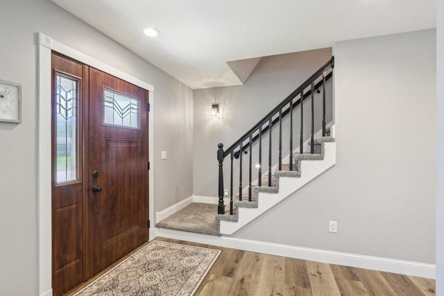 911 Fawn Court, Wisconsin Dells, WI 53965