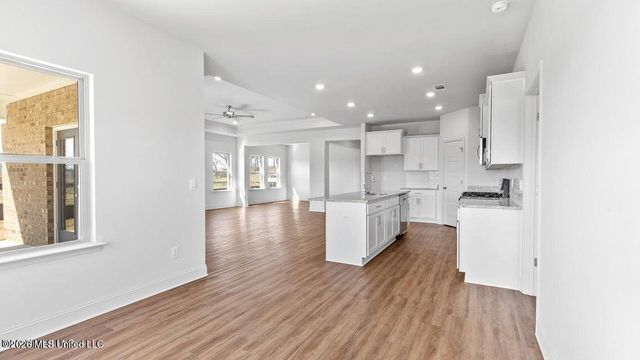 202 Saratoga Springs Avenue, Clinton, MS 39056