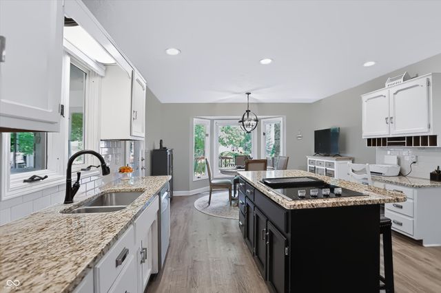 7228 Oak Cove Lane, Noblesville, IN 46062