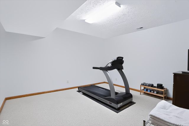 7228 Oak Cove Lane, Noblesville, IN 46062
