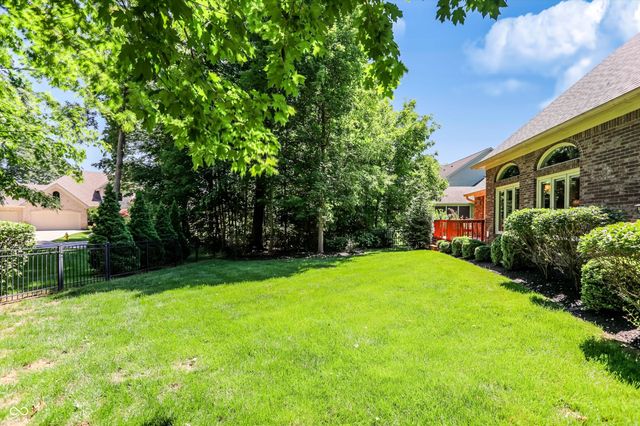 7228 Oak Cove Lane, Noblesville, IN 46062