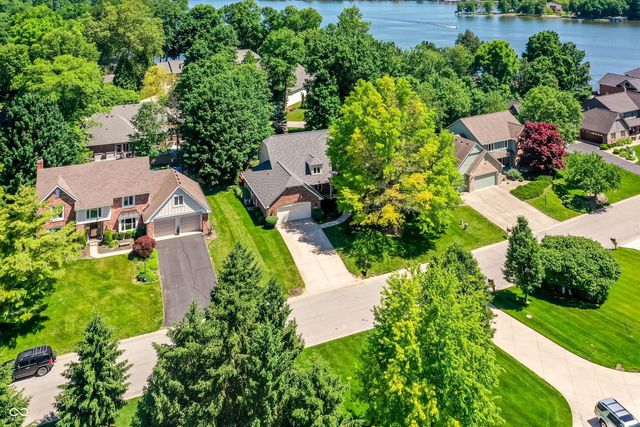 7228 Oak Cove Lane, Noblesville, IN 46062
