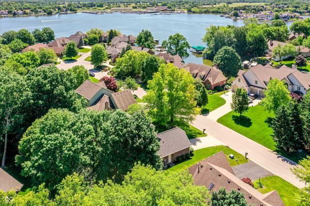 7228 Oak Cove Lane, Noblesville, IN 46062