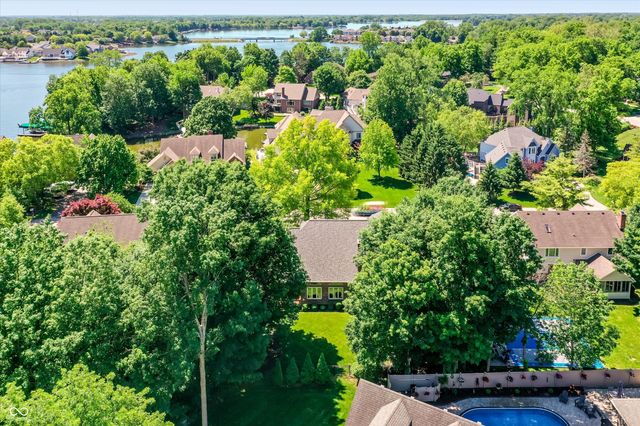 7228 Oak Cove Lane, Noblesville, IN 46062
