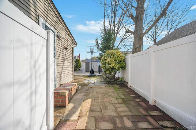 2315 Willow Street, Wantagh, NY 11793