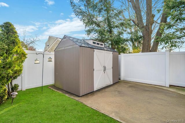 2315 Willow Street, Wantagh, NY 11793