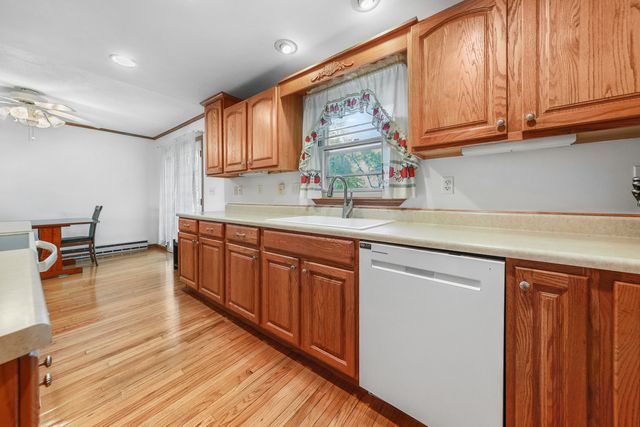 385 S Kankakee Street, Coal City, IL 60416