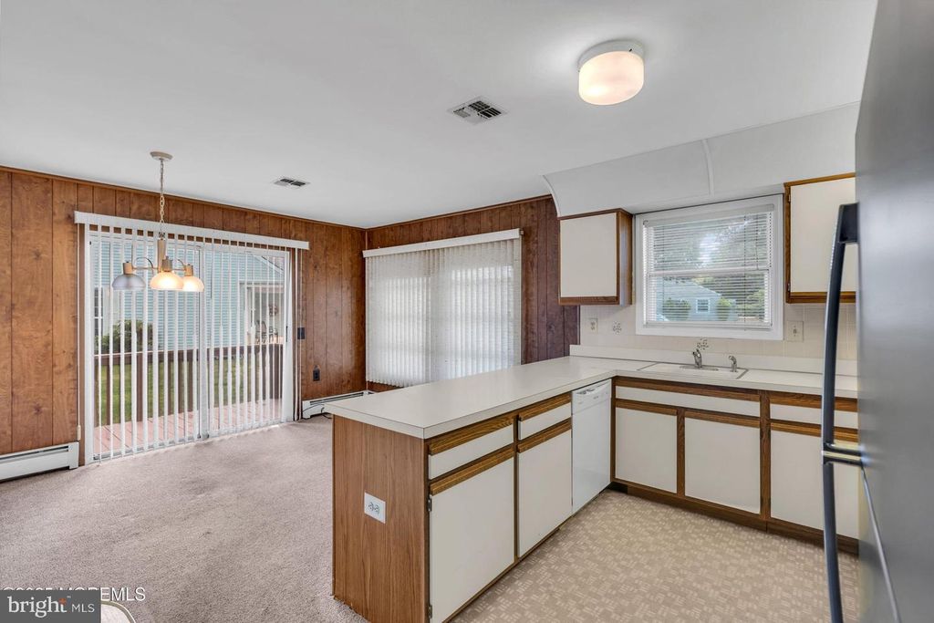 Image 14 of property listing at 46 CARMACKS WAY, Toms River, NJ 08757