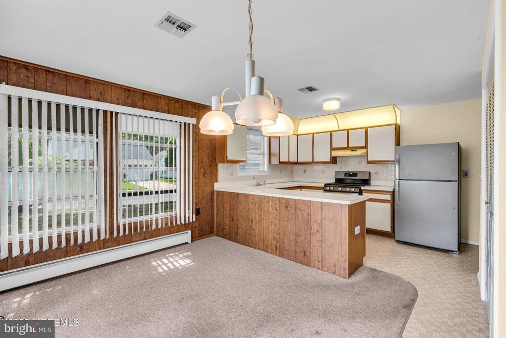 Image 21 of property listing at 46 CARMACKS WAY, Toms River, NJ 08757