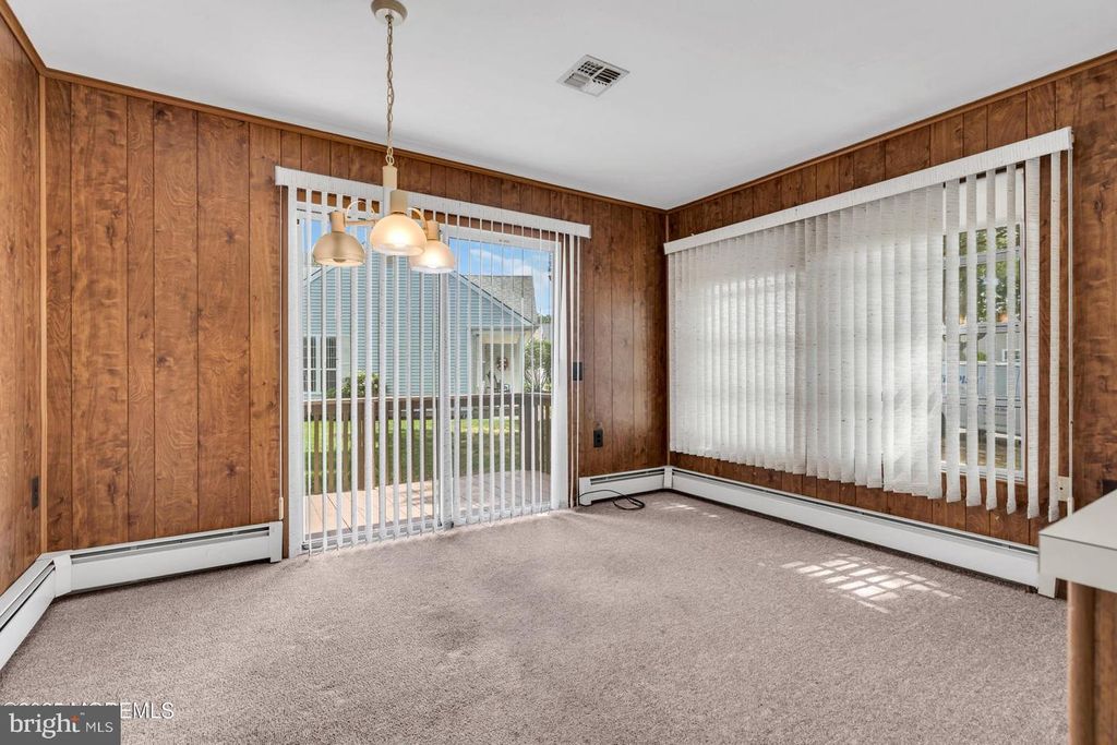 Image 22 of property listing at 46 CARMACKS WAY, Toms River, NJ 08757
