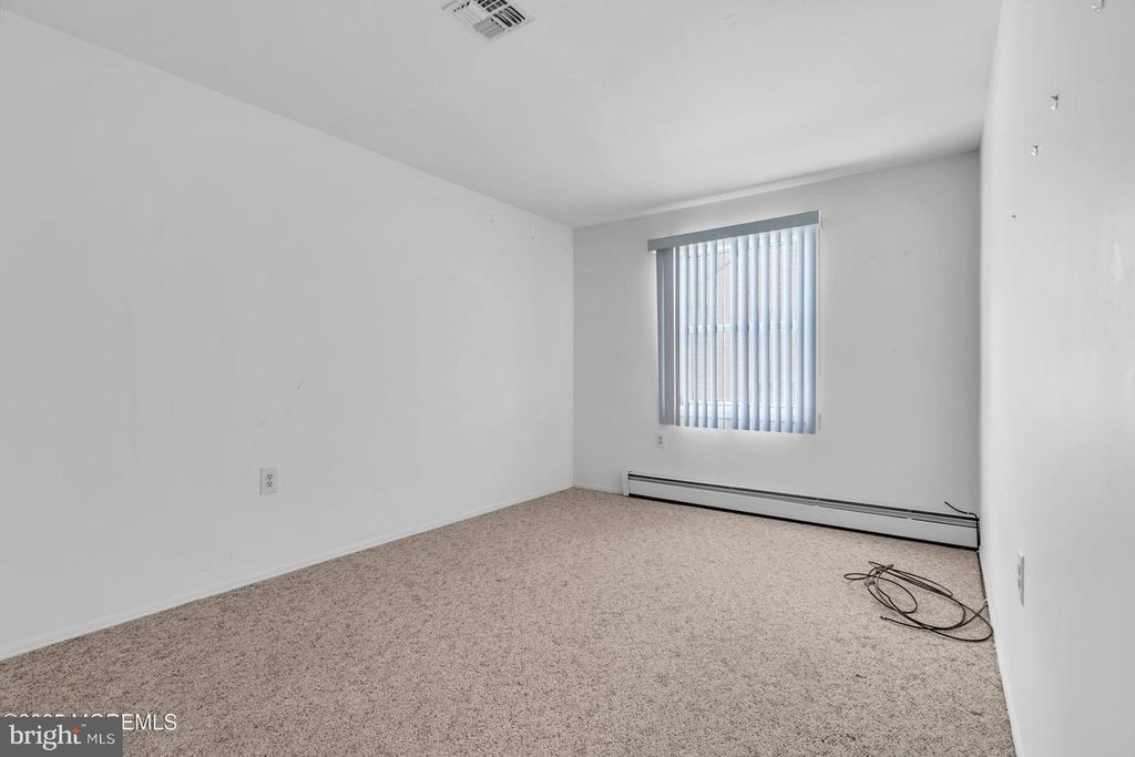 Image 27 of property listing at 46 CARMACKS WAY, Toms River, NJ 08757