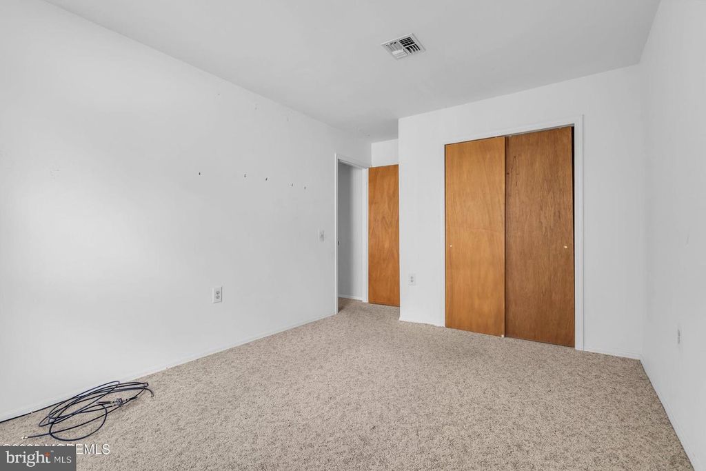 Image 28 of property listing at 46 CARMACKS WAY, Toms River, NJ 08757