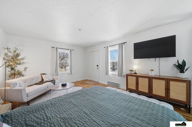 1901 S 28th Street, Lincoln, NE 68502