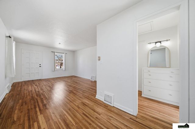 1901 S 28th Street, Lincoln, NE 68502