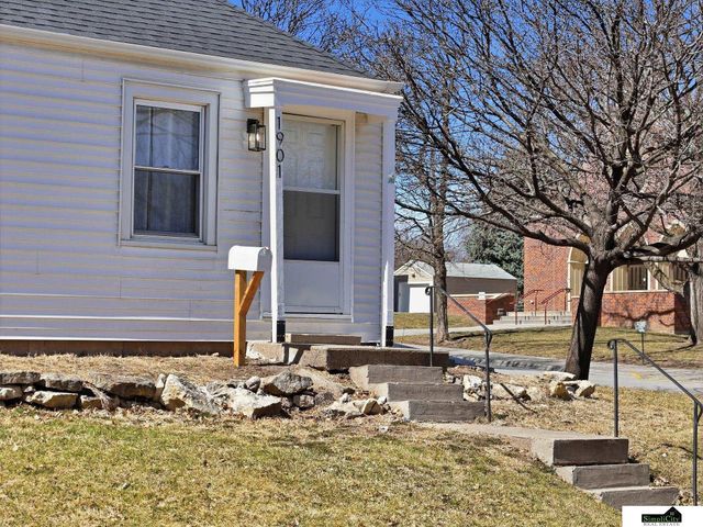 1901 S 28th Street, Lincoln, NE 68502