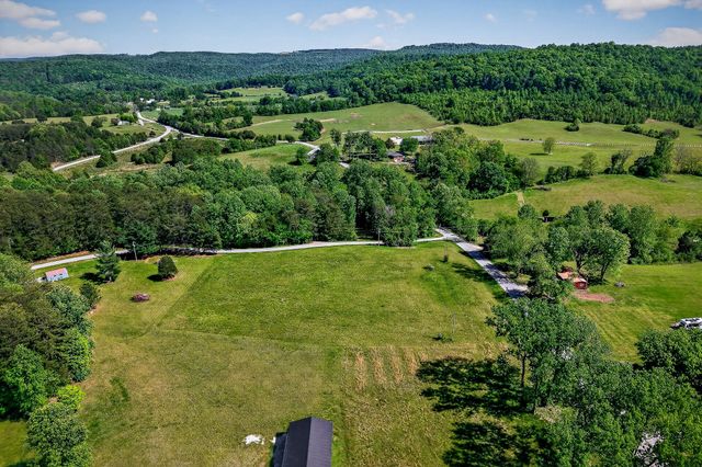 305 Caney Bend Rd, Doyle, TN 38559