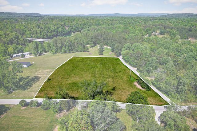 305 Caney Bend Rd, Doyle, TN 38559