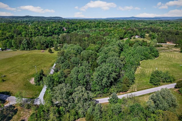 305 Caney Bend Rd, Doyle, TN 38559