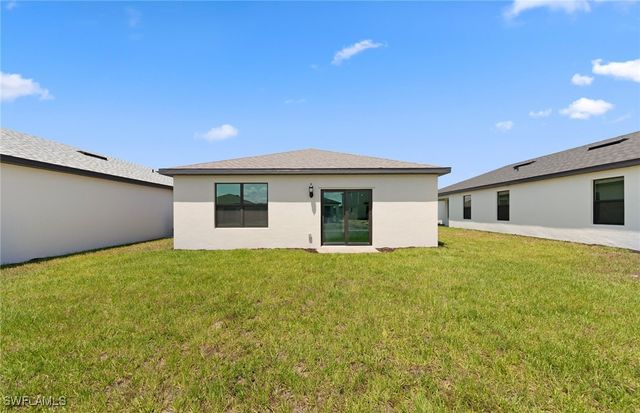 1026 Caloosa Breeze DR, Labelle, FL 33935