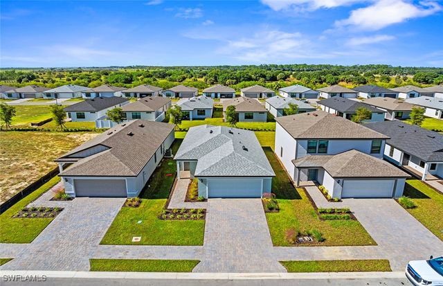 1026 Caloosa Breeze DR, Labelle, FL 33935