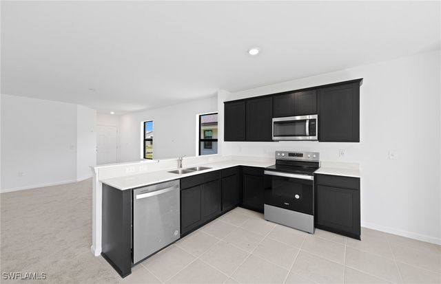 1026 Caloosa Breeze DR, Labelle, FL 33935