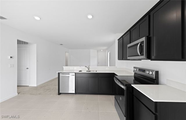 1026 Caloosa Breeze DR, Labelle, FL 33935