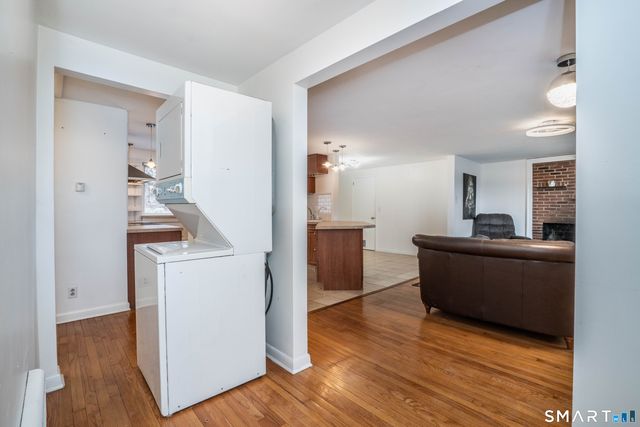 422 South Main Street, West Hartford, CT 06110