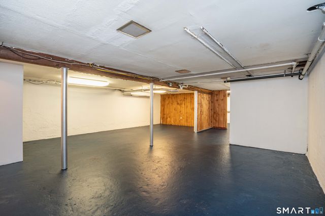 422 South Main Street, West Hartford, CT 06110