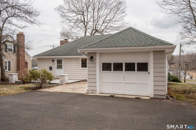 422 South Main Street, West Hartford, CT 06110