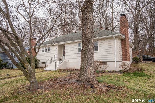 422 South Main Street, West Hartford, CT 06110