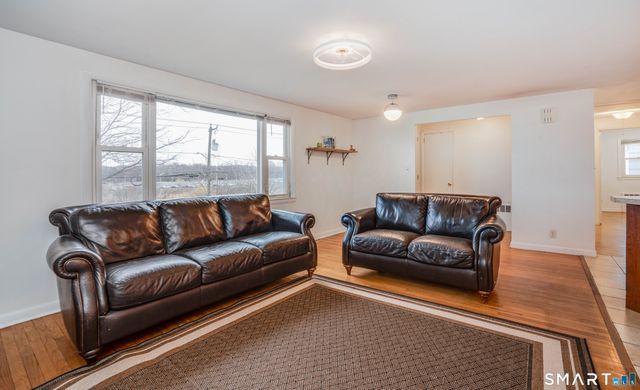 422 South Main Street, West Hartford, CT 06110