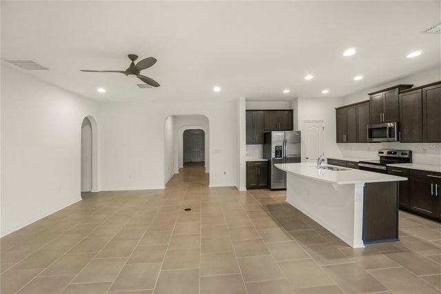 7047 OXBOW ROAD, Minneola, FL 34715