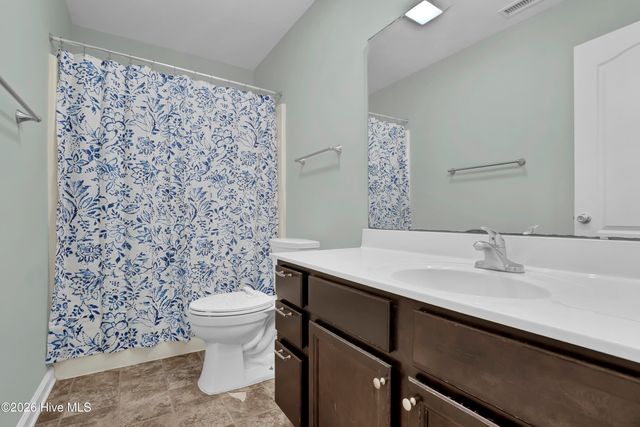 186 Windfield Lane, Holly Ridge, NC 28445