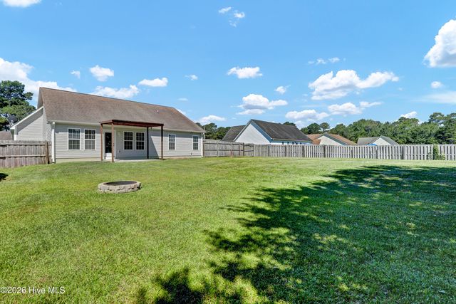 186 Windfield Lane, Holly Ridge, NC 28445
