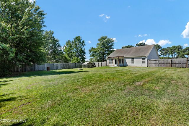 186 Windfield Lane, Holly Ridge, NC 28445