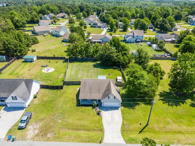 186 Windfield Lane, Holly Ridge, NC 28445
