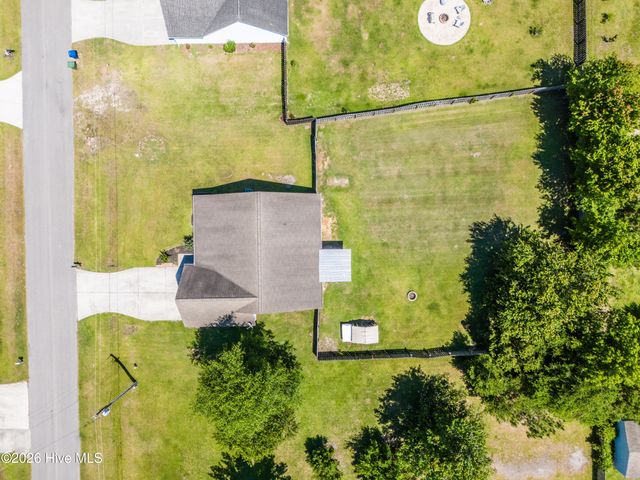 186 Windfield Lane, Holly Ridge, NC 28445