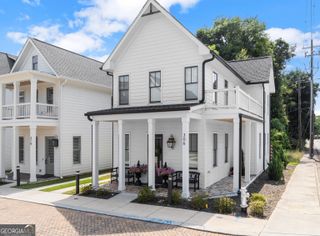 306 Clarendon Court SE, Gainesville, GA 30501